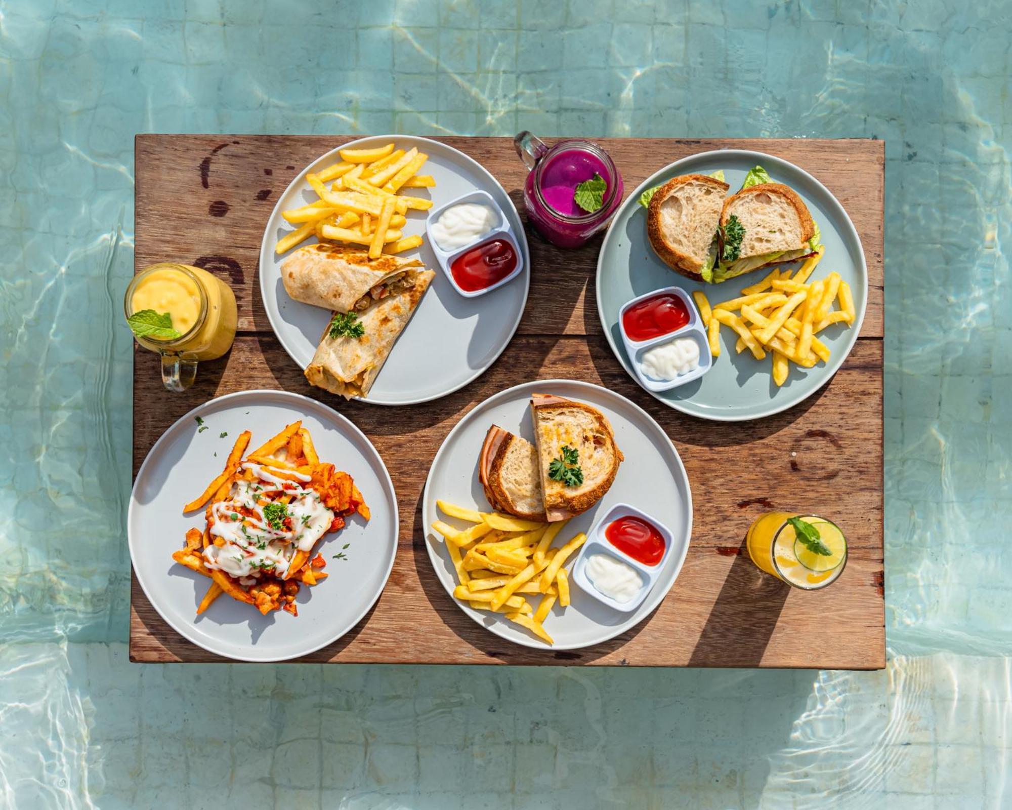Atlas Gili Party Hostel Quần đảo Gili Ngoại thất bức ảnh