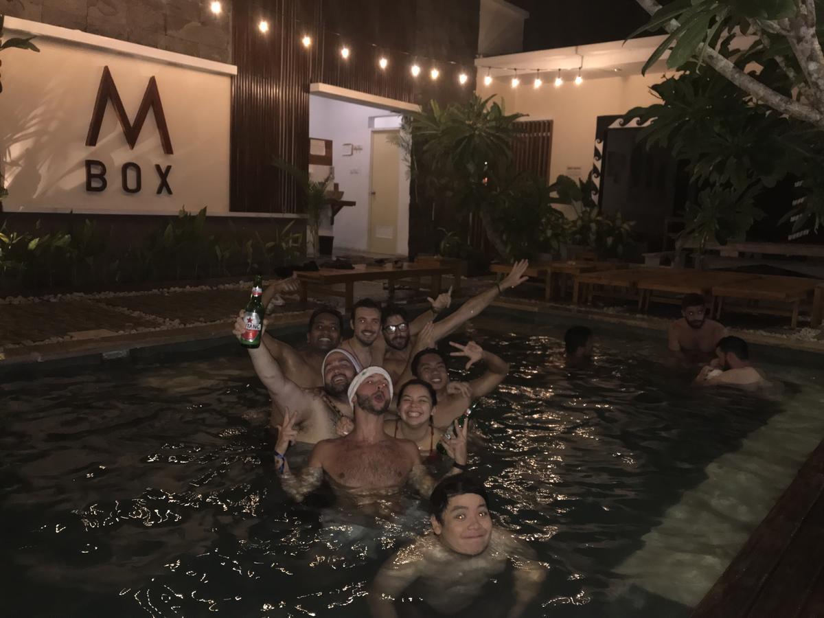 Atlas Gili Party Hostel Quần đảo Gili Ngoại thất bức ảnh