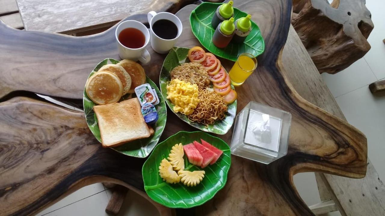 Atlas Gili Party Hostel Quần đảo Gili Ngoại thất bức ảnh