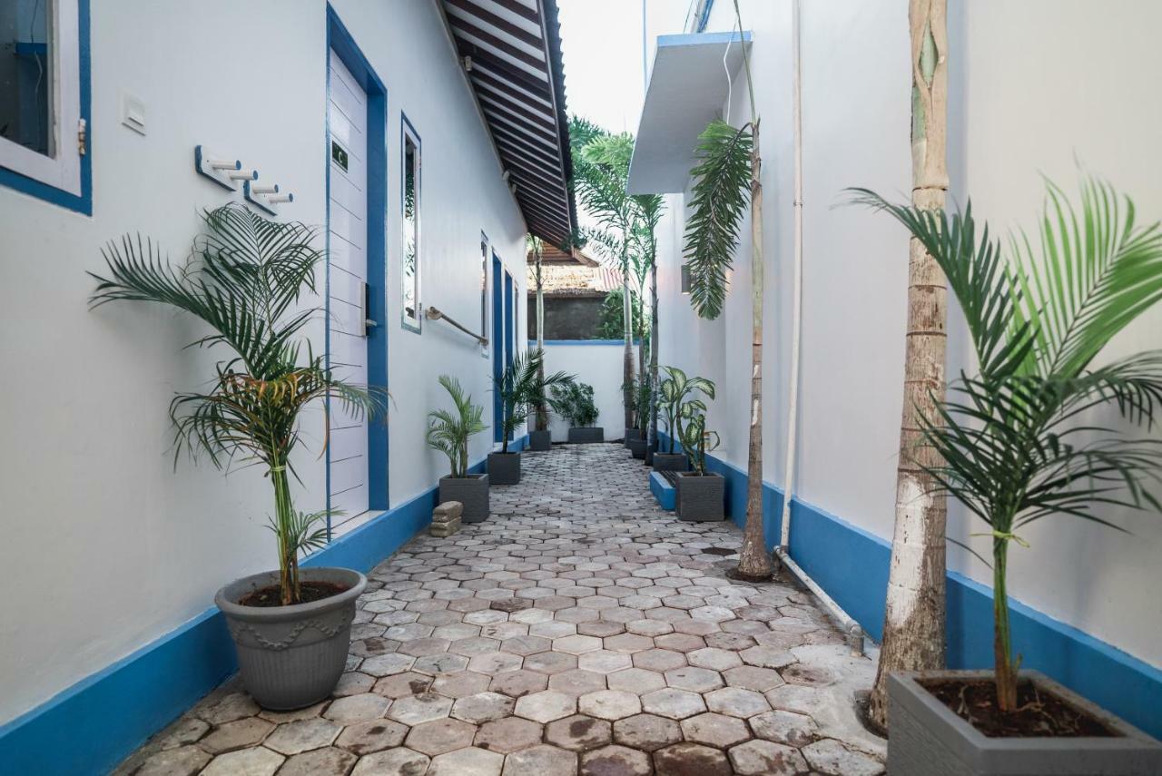 Atlas Gili Party Hostel Quần đảo Gili Ngoại thất bức ảnh