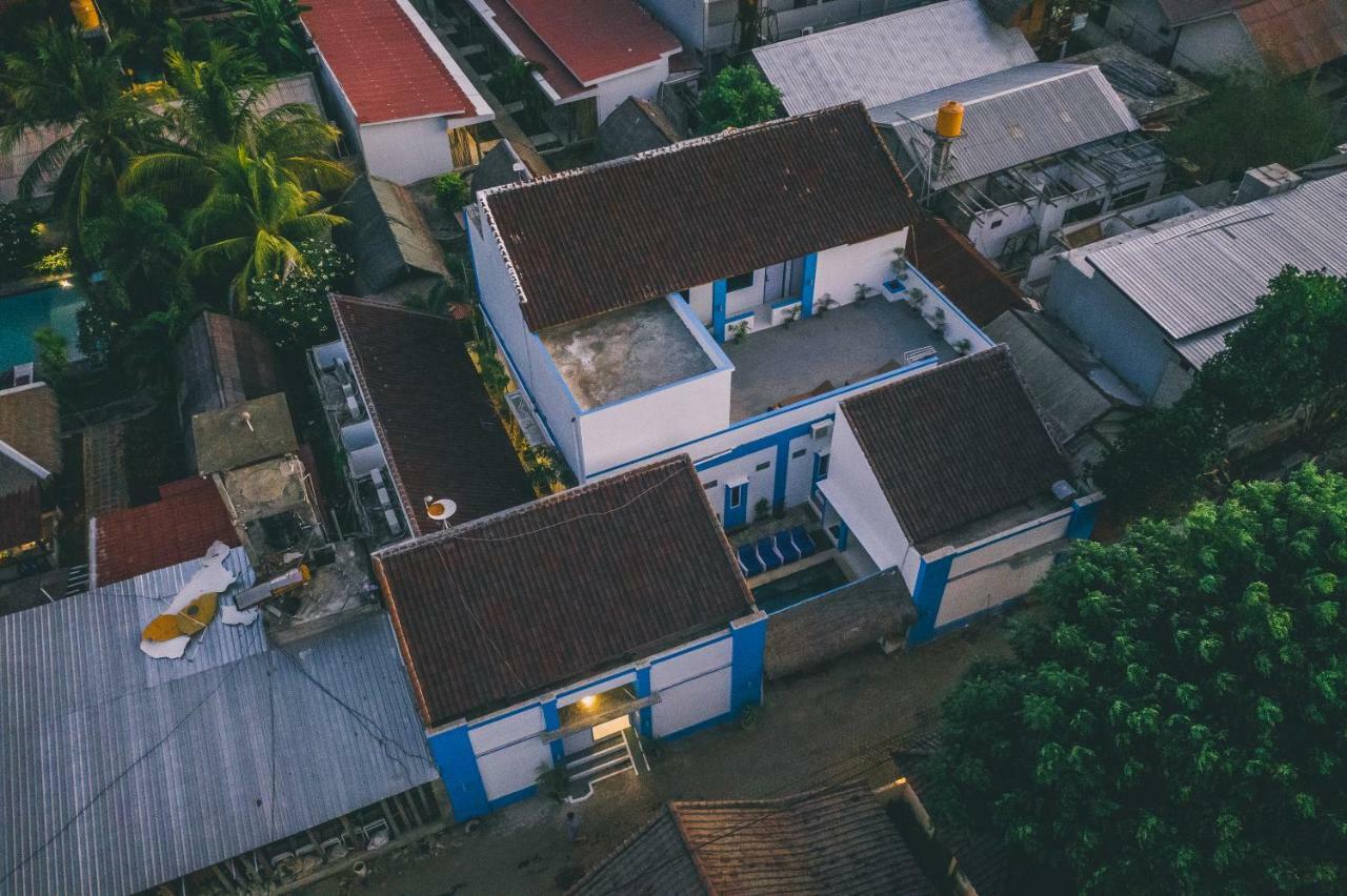 Atlas Gili Party Hostel Quần đảo Gili Ngoại thất bức ảnh