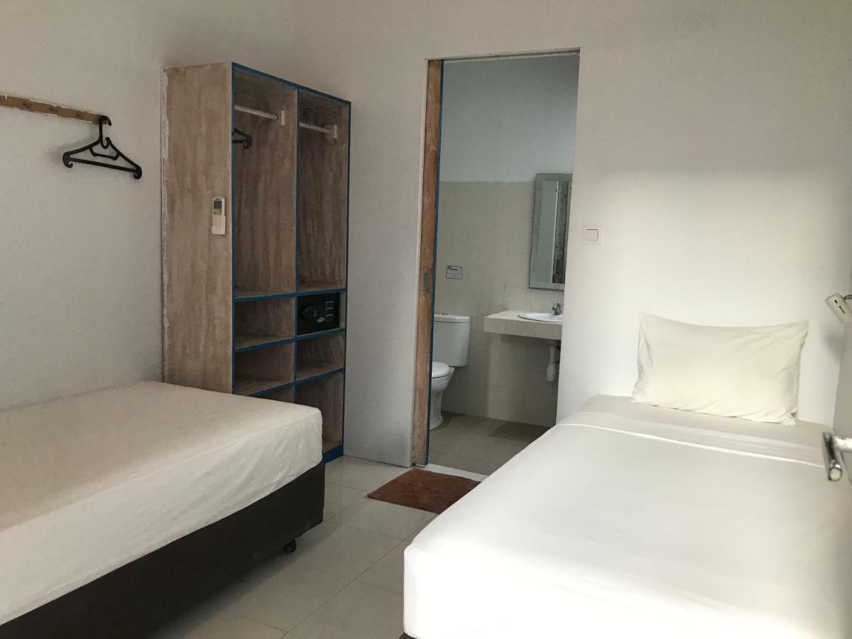 Atlas Gili Party Hostel Quần đảo Gili Ngoại thất bức ảnh